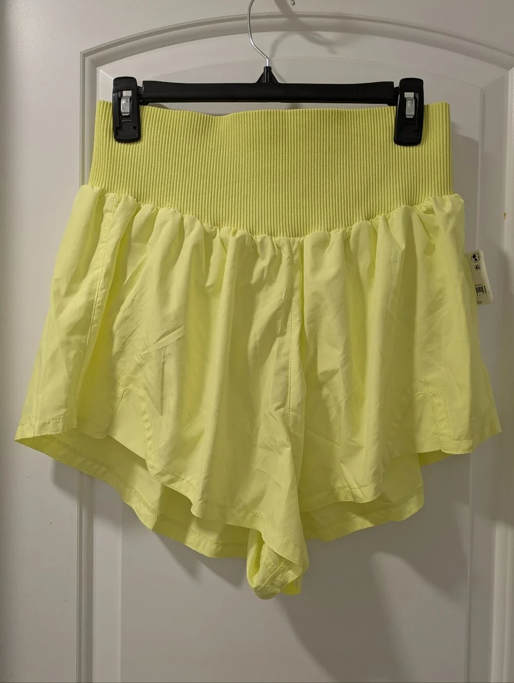 🪷 Free People FP Movement Carpe Diem Shorts In Sour Citrus, XL